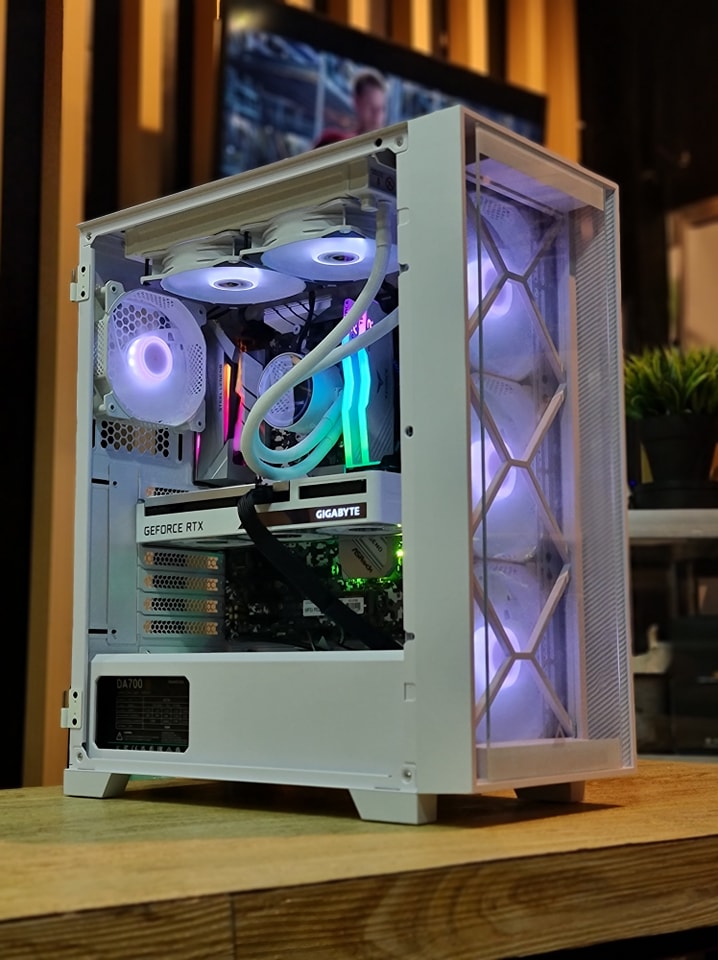 AMD Ryzen 5 5600X  powered by Gigabyte RTX 3060 Vision 